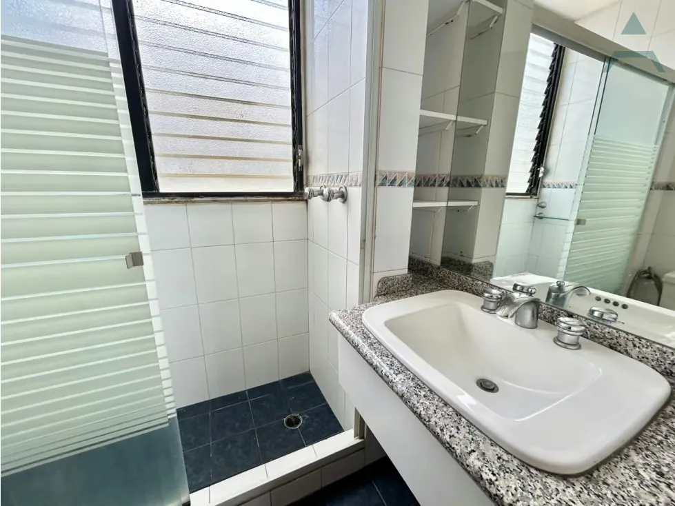 Se vende Apto PH 334m² 5h+s/3.5b+s/3p Los Naranjos del Cafetal - 11
