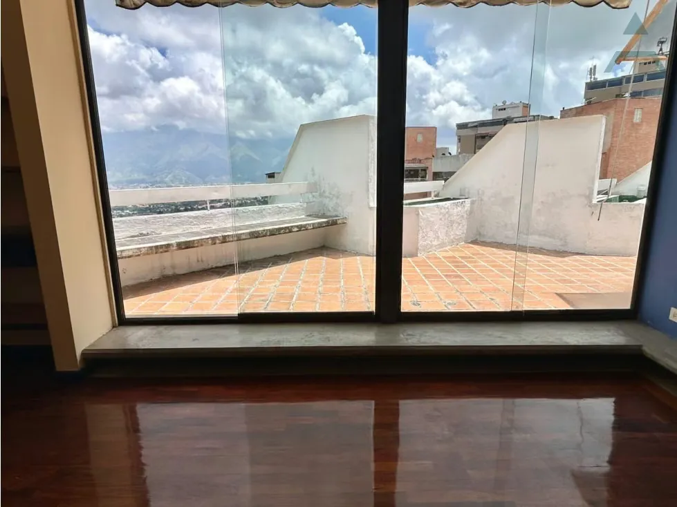 Se vende Apto PH 334m² 5h+s/3.5b+s/3p Los Naranjos del Cafetal - 6