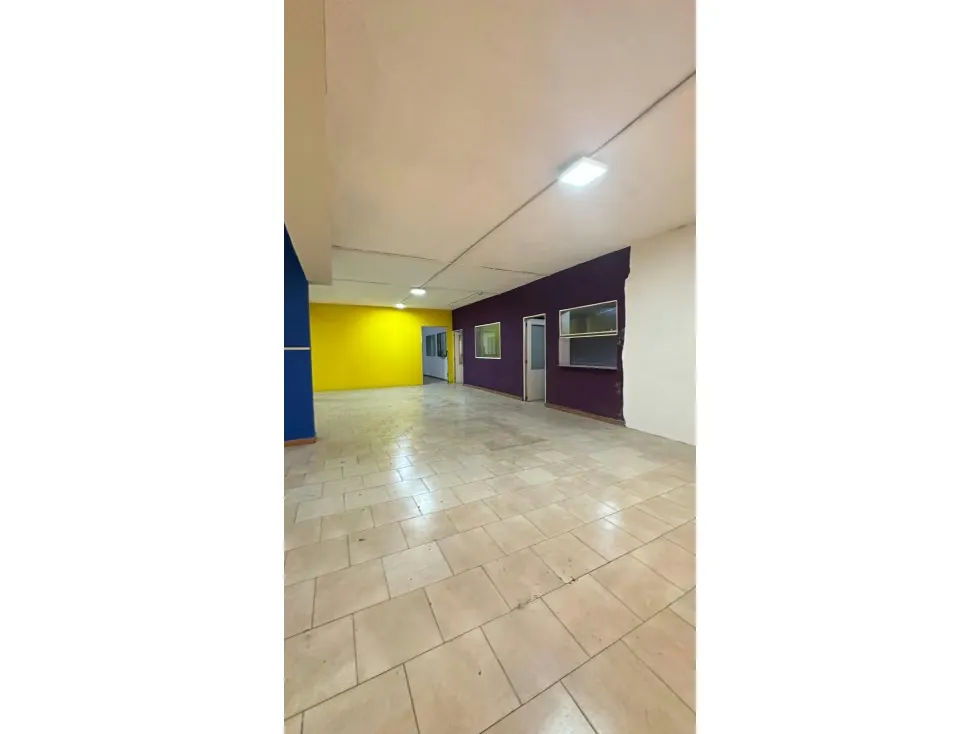 Se vende Casa Comercial 475,50m² 5p Los Chaguaramos - 2