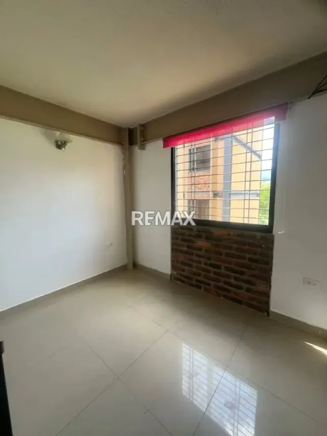 ”CONJUNTO RESIDENCIAL San Juan Bautista III en la AV La machiri calle principal - 2