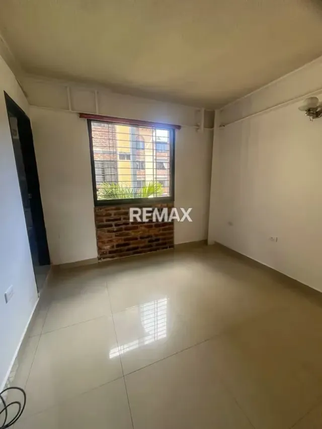 ”CONJUNTO RESIDENCIAL San Juan Bautista III en la AV La machiri calle principal - 5