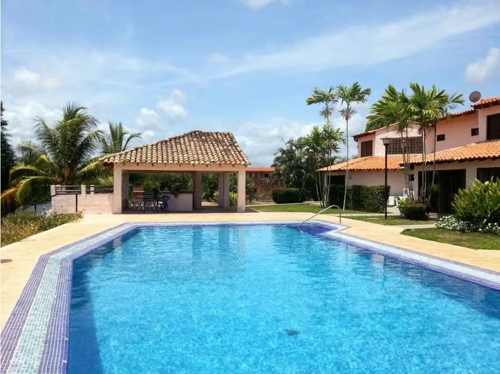 Se vende casa 196m² 2h/2b/1p Rio Chico - 3