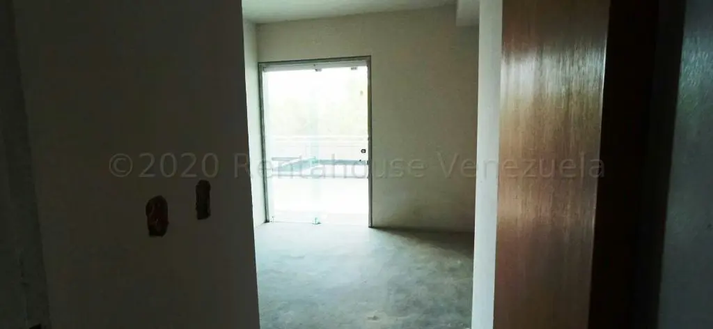 Apartamento (1 Nivel) en Venta en La Lagunita Country Club, Distrito Metropolitano - 9