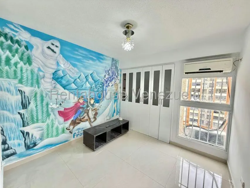 Apartamento (1 Nivel) en Venta en La Urbina, Distrito Metropolitano - 13