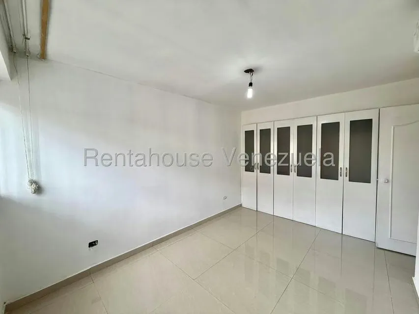 Apartamento (1 Nivel) en Venta en La Urbina, Distrito Metropolitano - 18