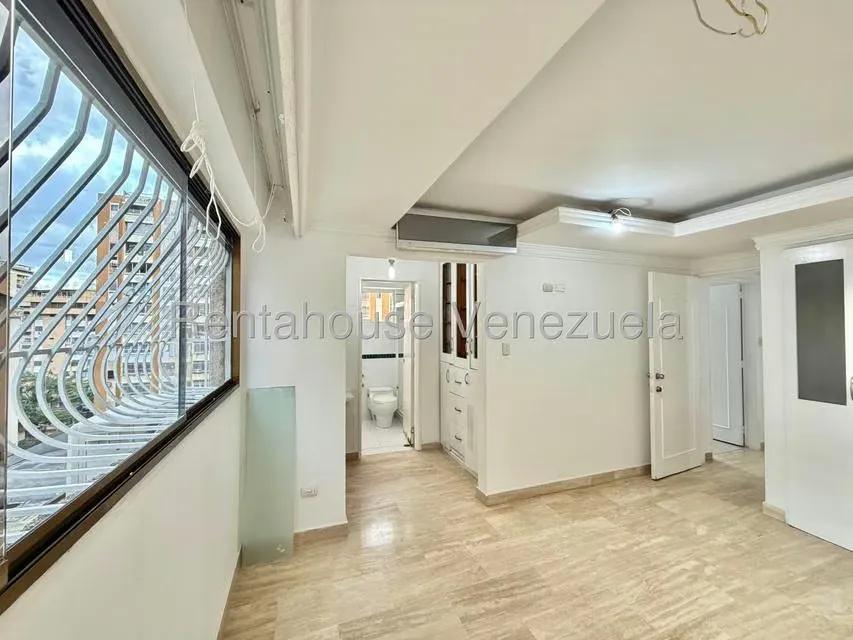 Apartamento (1 Nivel) en Venta en La Urbina, Distrito Metropolitano - 23