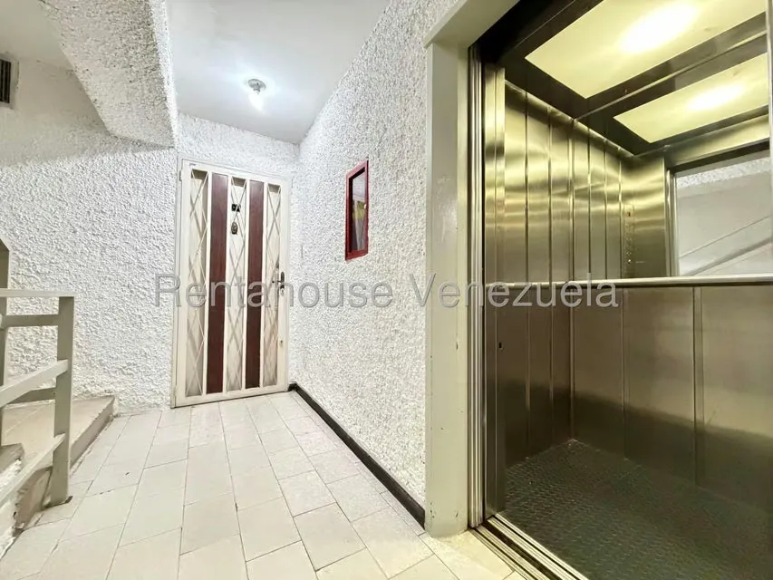 Apartamento (1 Nivel) en Venta en La Urbina, Distrito Metropolitano - 28