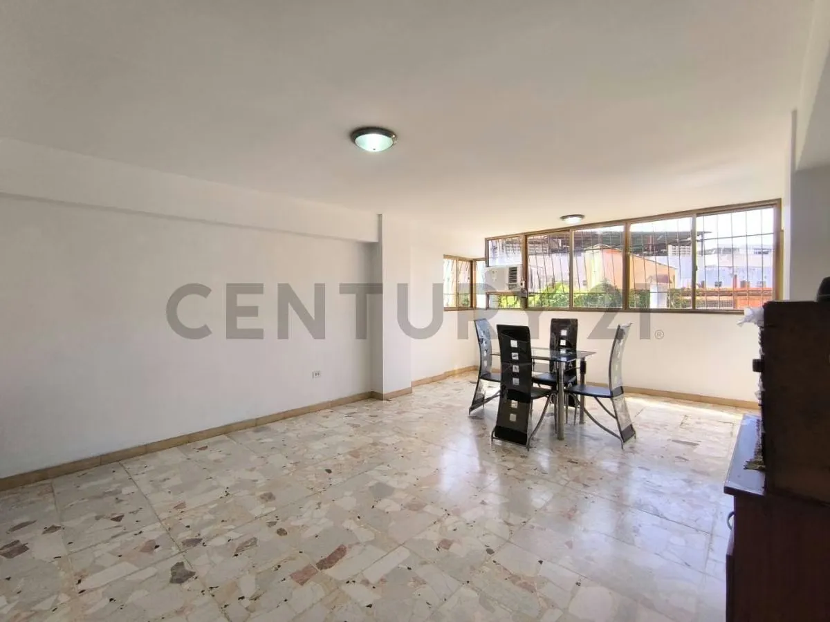 Apartamento en alquiler en Puerto La Cruz - 2