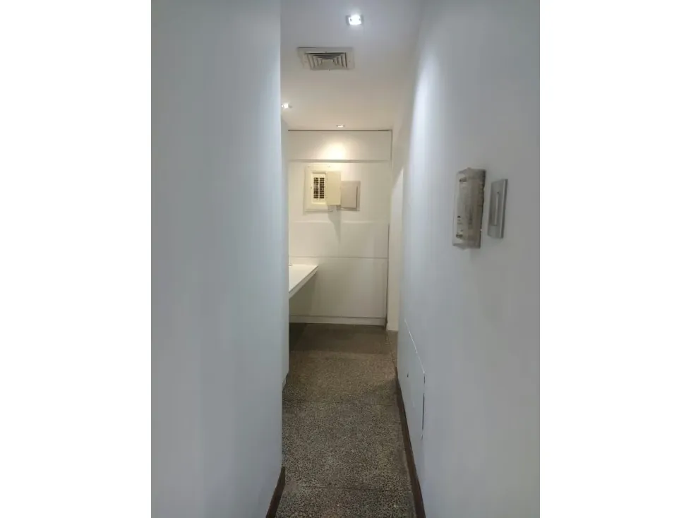 Se alquila oficina 154m2 Las Mercedes 2706 - 6