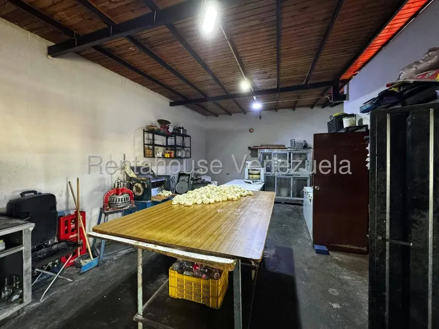 Local Comercial en Alquiler en Prados del Sol, Portuguesa - 16