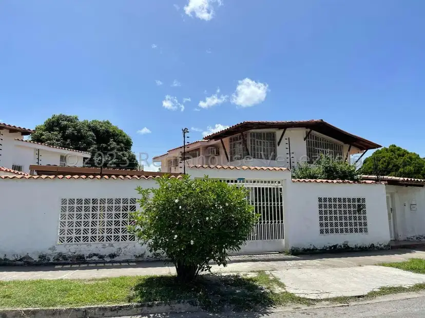 Casa (Duplex) en Venta en San Jacinto, Aragua