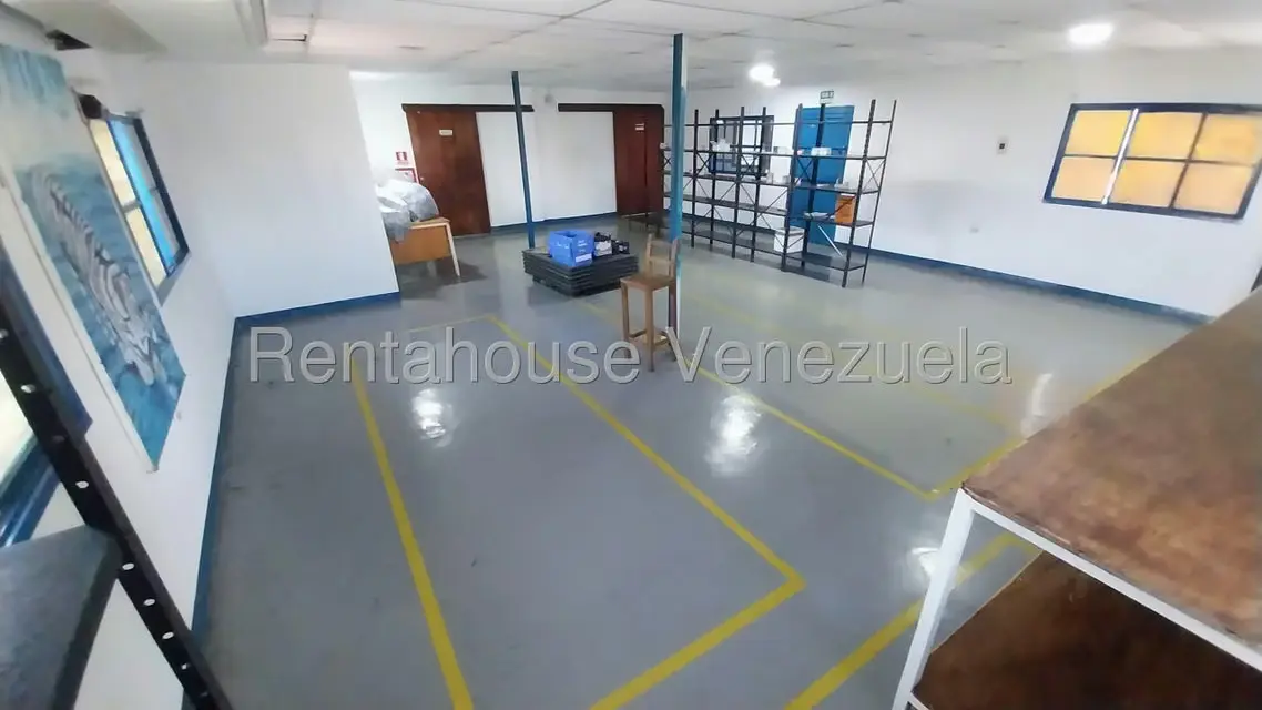 Local Comercial en Alquiler en Zona Este, Lara - 18