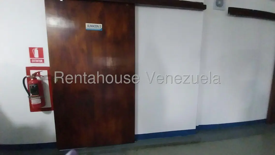 Local Comercial en Alquiler en Zona Este, Lara - 19
