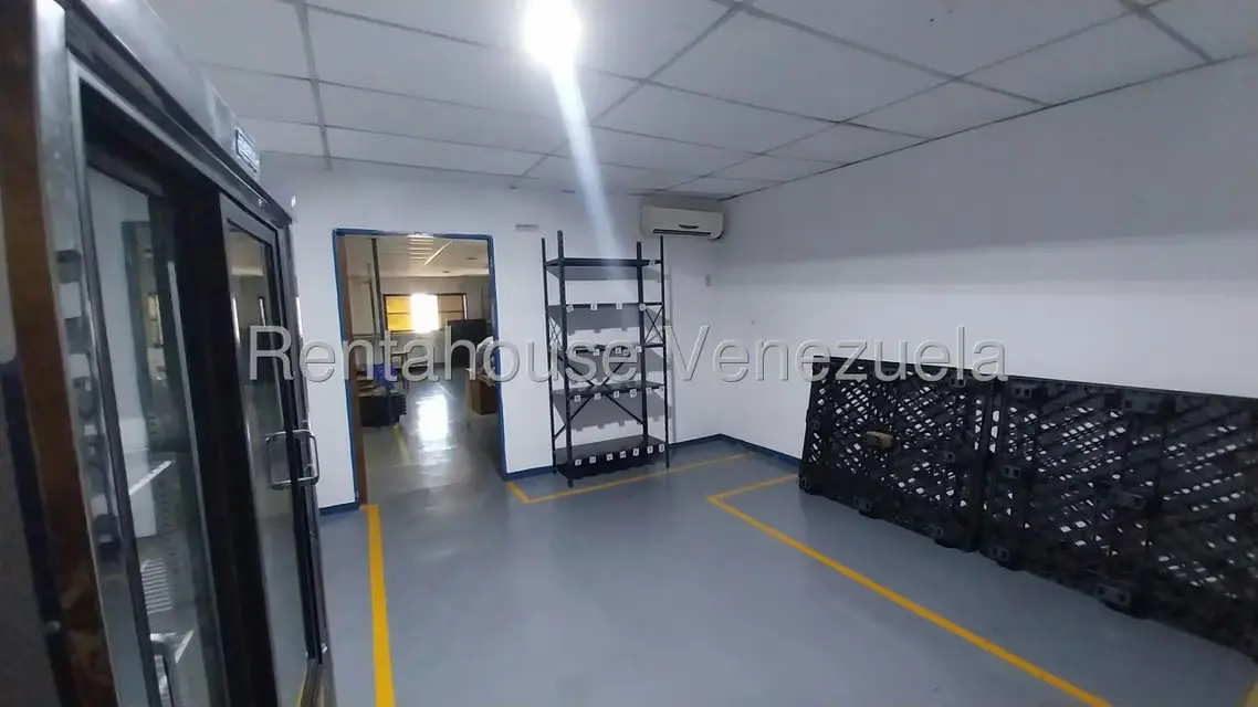 Local Comercial en Alquiler en Zona Este, Lara - 23
