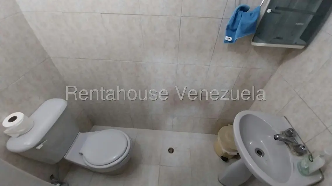Local Comercial en Alquiler en Zona Este, Lara - 34