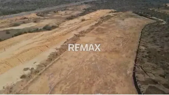 EN VENTA TERRENOS 26.400 MT2 COMPLEJO TURISTICO BARCELONA CARIBE - 2