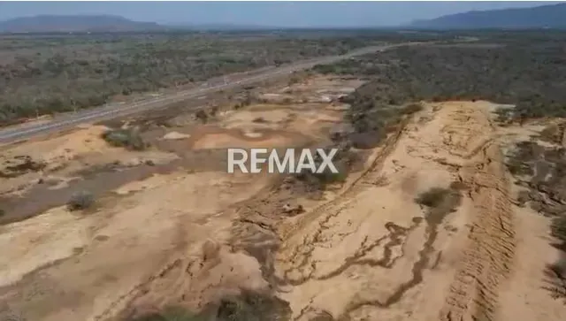 EN VENTA TERRENOS 26.400 MT2 COMPLEJO TURISTICO BARCELONA CARIBE - 5