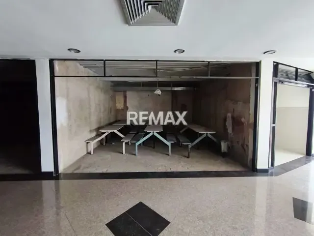 Venta de local comercial de 26 Metros cuadrados ubicado en zona centronde San Mateo - 3