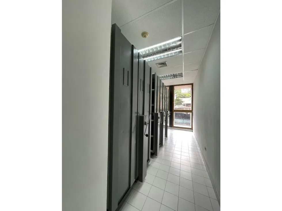 OFICINA - LAS MERCEDES - 257 Mts2 - 4