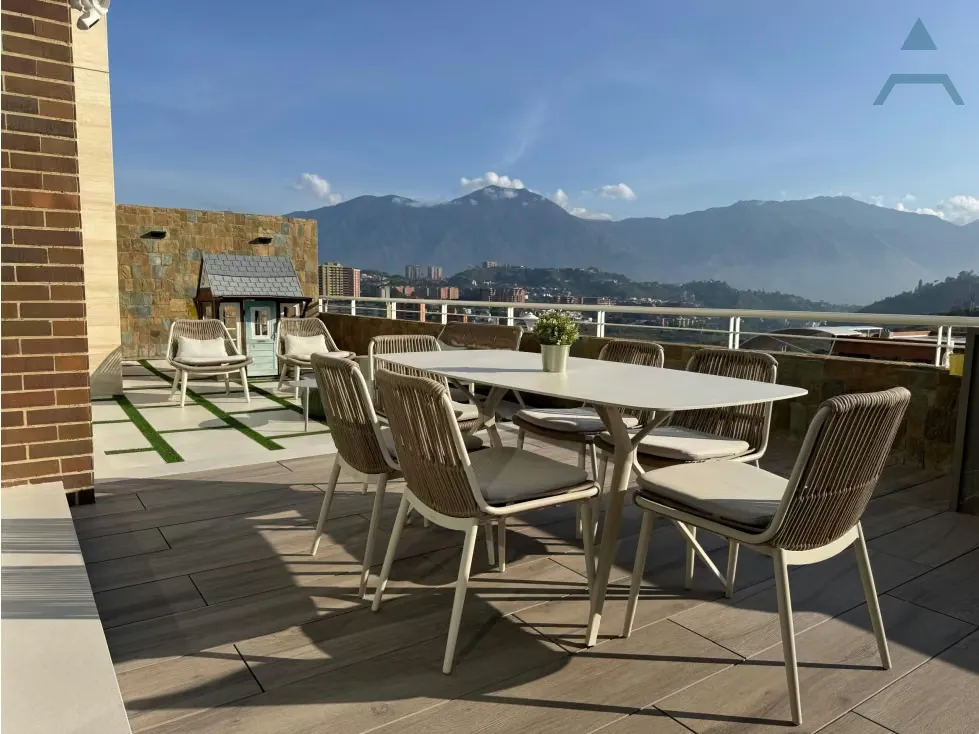 Se vende Apto Duplex 335m² 4h+1s/5b+1s/6p Escampadero - 2