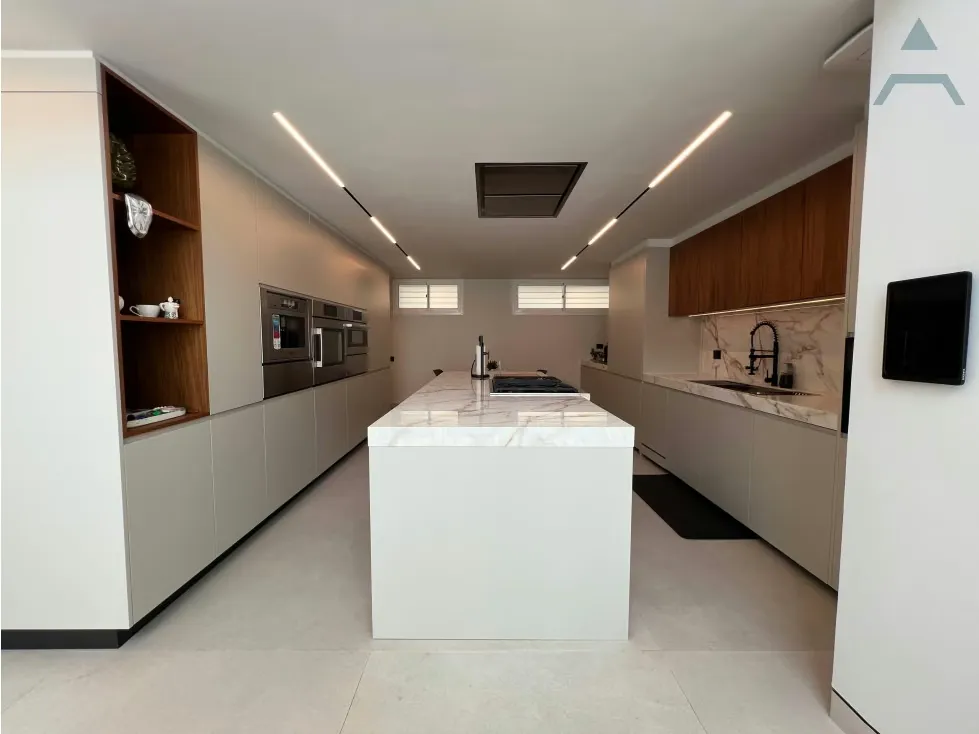 Se vende Apto Duplex 335m² 4h+1s/5b+1s/6p Escampadero - 7