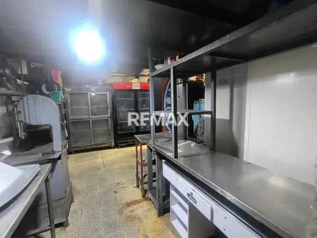 Casa edificio comercial en venta en Petare, Mirador del Este sector El Nazareno - 3
