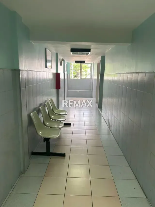 En alquiler consultorio médico.