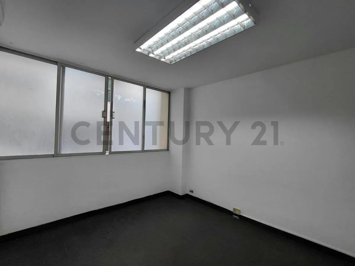 Oficina en obra gris en Alquiler en El Rosal - 5