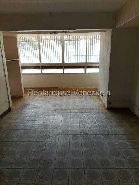 Apartamento (1 Nivel) en Venta en Santa Eduvigis, Distrito Metropolitano - 2