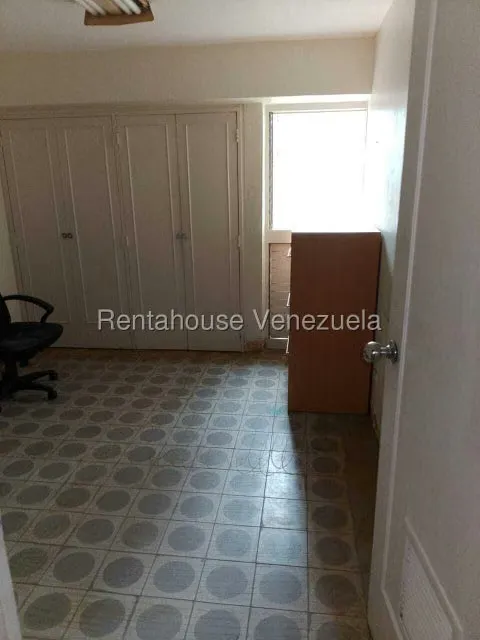 Apartamento (1 Nivel) en Venta en Santa Eduvigis, Distrito Metropolitano - 12
