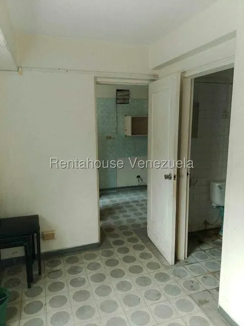 Apartamento (1 Nivel) en Venta en Santa Eduvigis, Distrito Metropolitano - 28