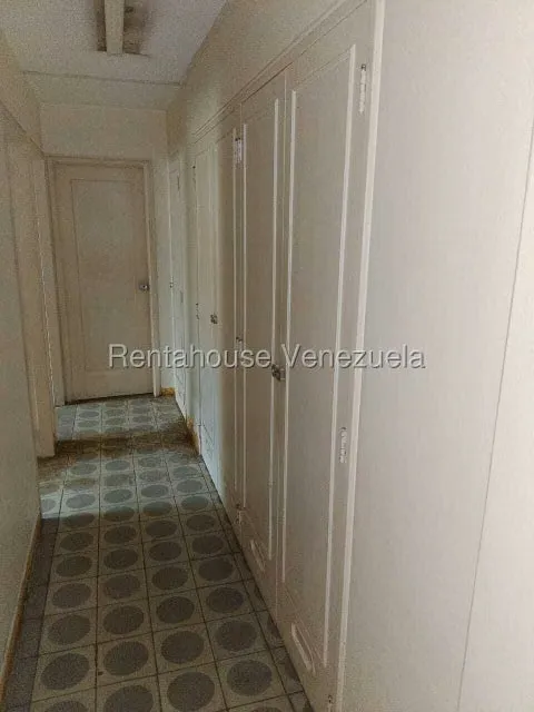Apartamento (1 Nivel) en Venta en Santa Eduvigis, Distrito Metropolitano - 37