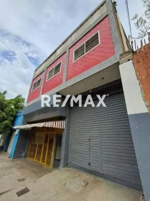 Se Vende Edificio Comercial con Galpón - 3