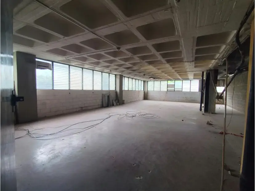Alquilo planta industrial 270m2 Boleíta Norte 3202