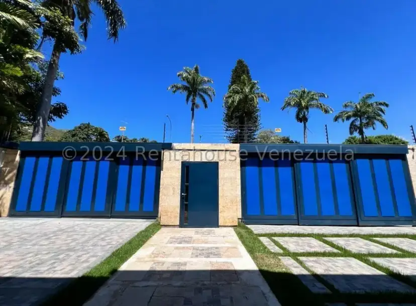 Casa (1 Nivel) en Venta en Prados del Este, Distrito Metropolitano — 38
