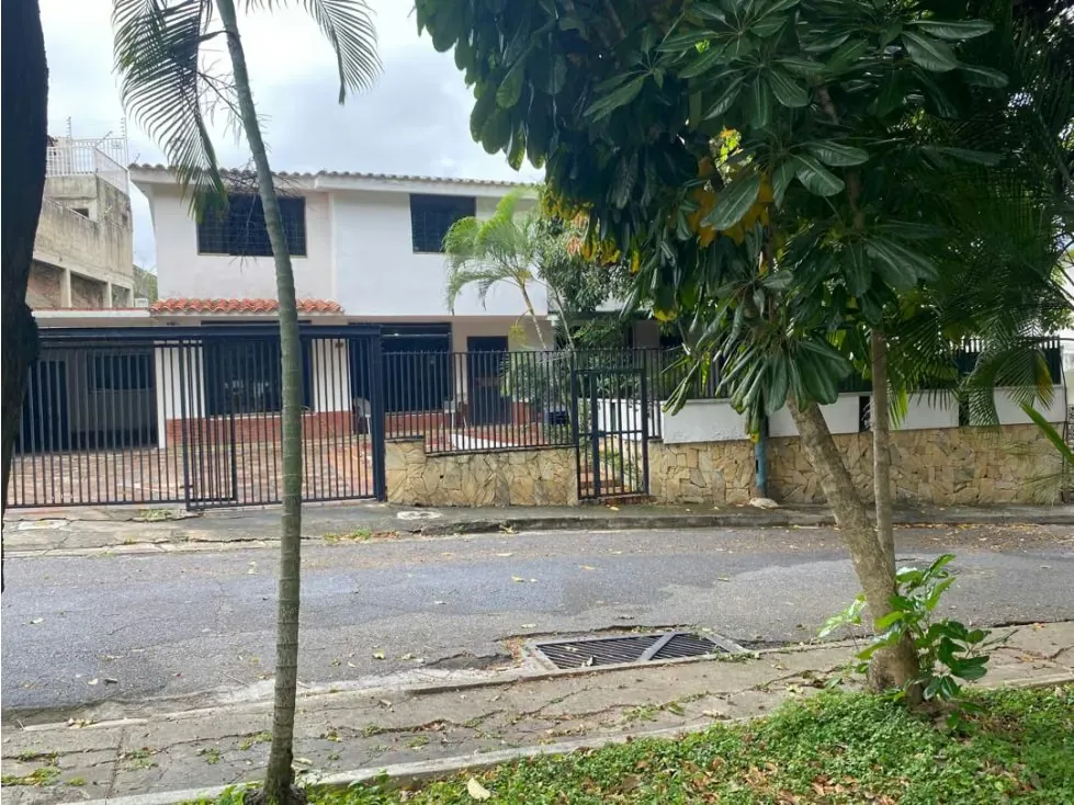 Vendo Casa en El Marqués de 2 Plantas