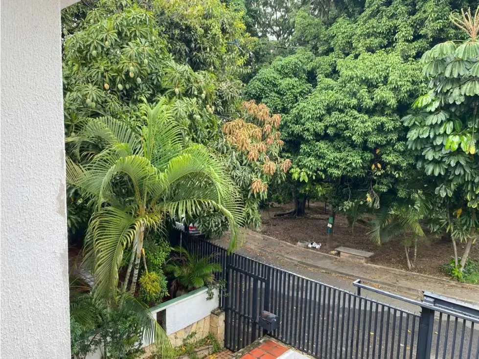 Vendo Casa en El Marqués de 2 Plantas - 30