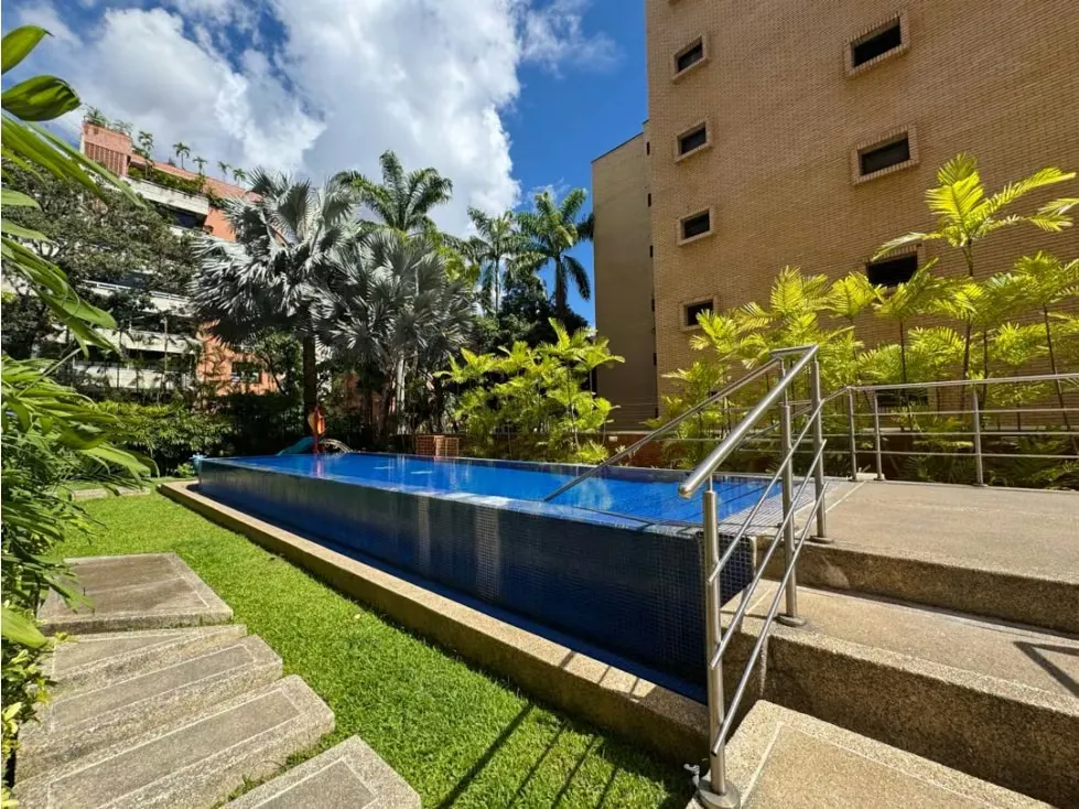 Se alquila apartamento 156m2 3H+S/2.5B+S/3P Campo Alegre