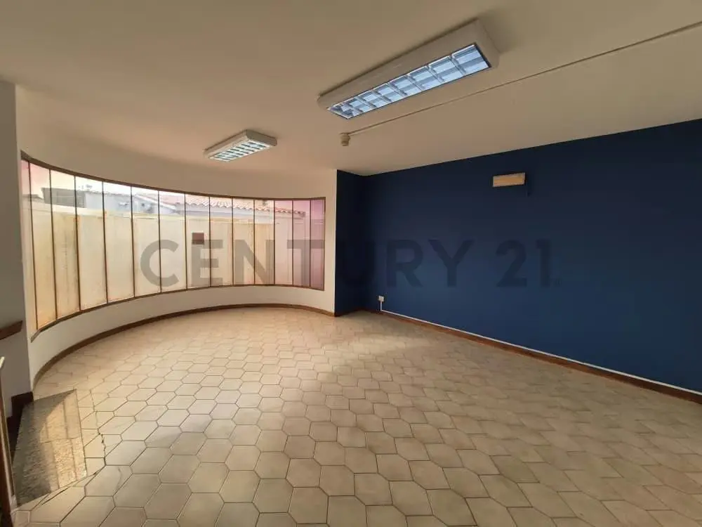 Century21 ofrece en venta Quinta para uso empresarial - 11