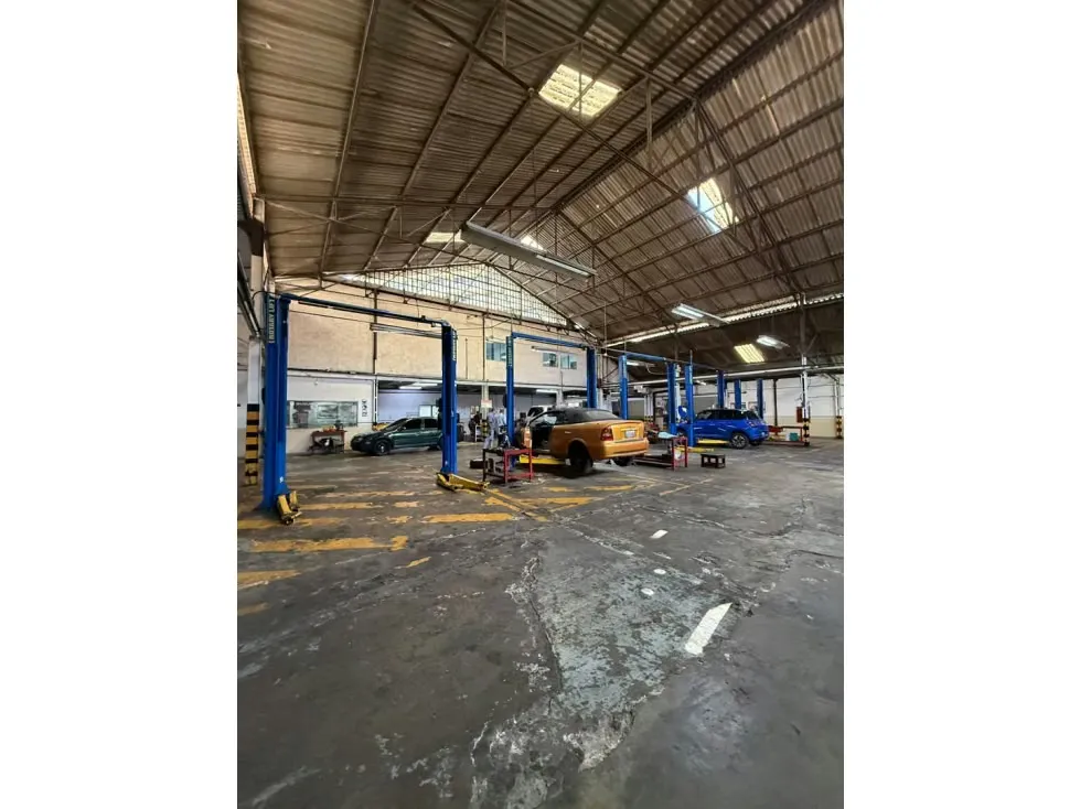 Se vende/alquila Galpon 3.000m² Av Nueva Granada - 9
