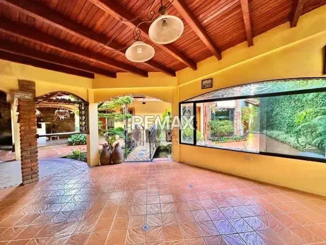 CASA EN VENTA EN AGUA CLARA - 2