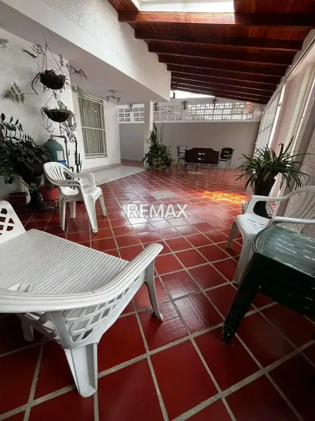 Alquiler de Casa o TownHouse Avenida Principal de Arjona