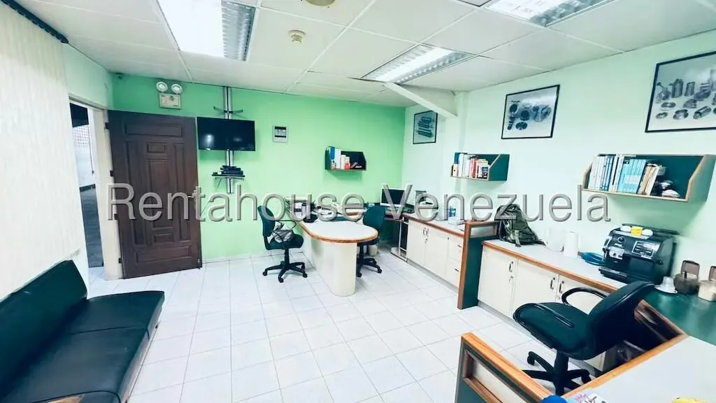 Galpon - Deposito en Venta en Parroquia La Candelaria, Distrito Metropolitano - 12