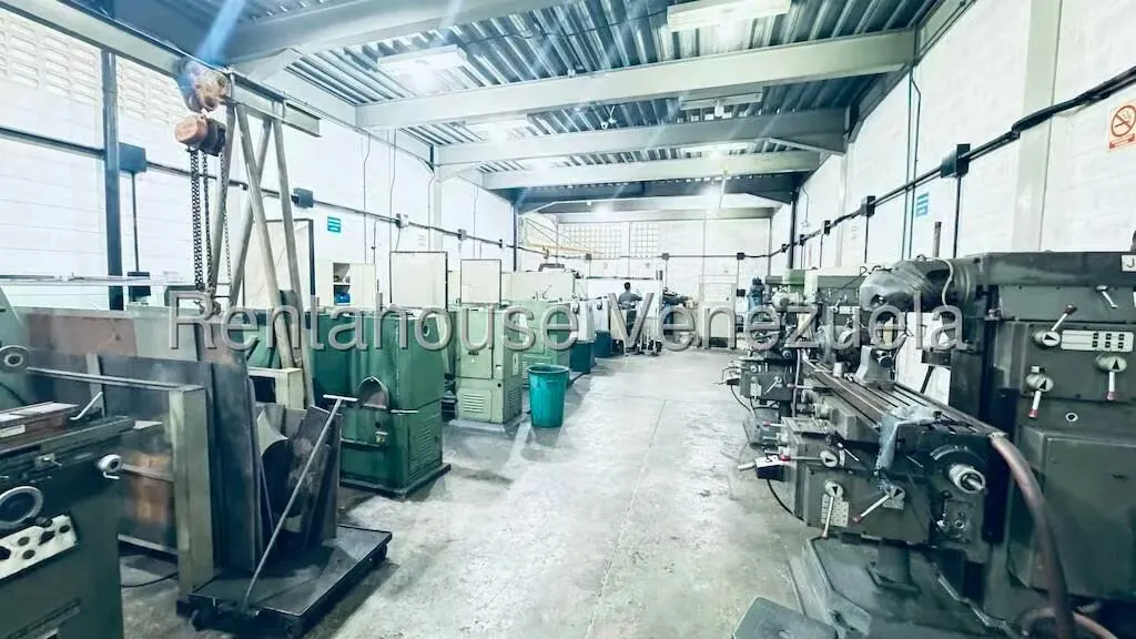 Galpon - Deposito en Venta en Parroquia La Candelaria, Distrito Metropolitano - 28
