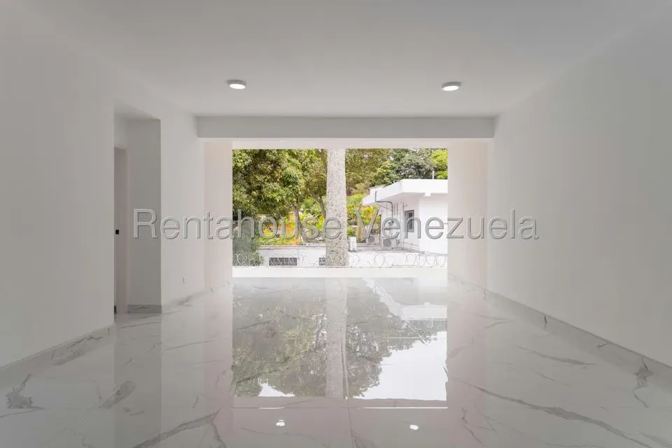 Casa (Duplex) en Venta en Country Club, Distrito Metropolitano - 36