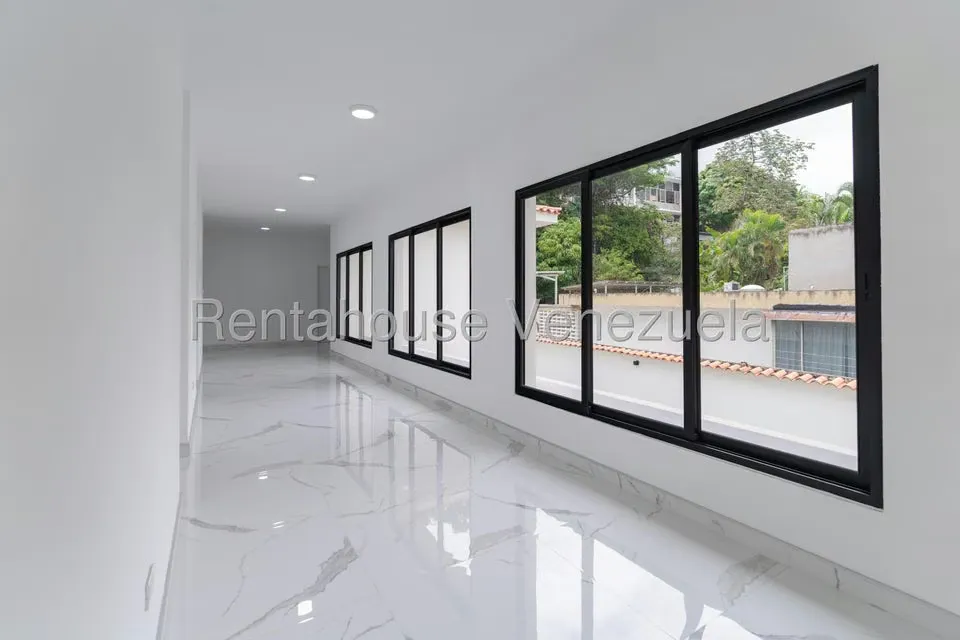 Casa (Duplex) en Venta en Country Club, Distrito Metropolitano - 40