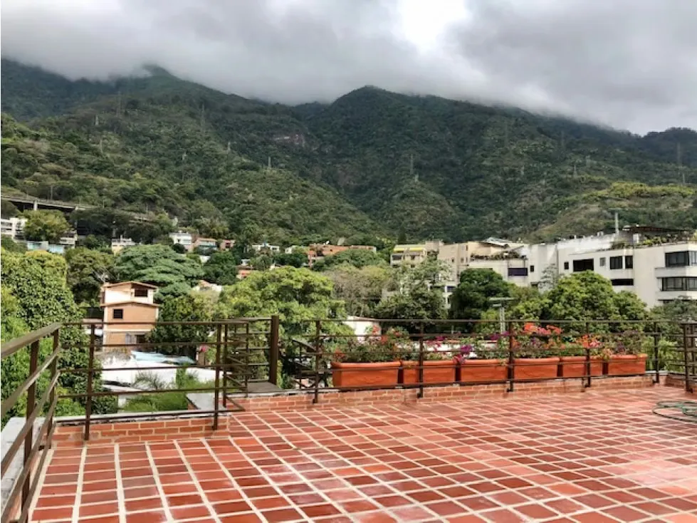 En venta, impecable PH parte alta de Los Palos Grandes - 16
