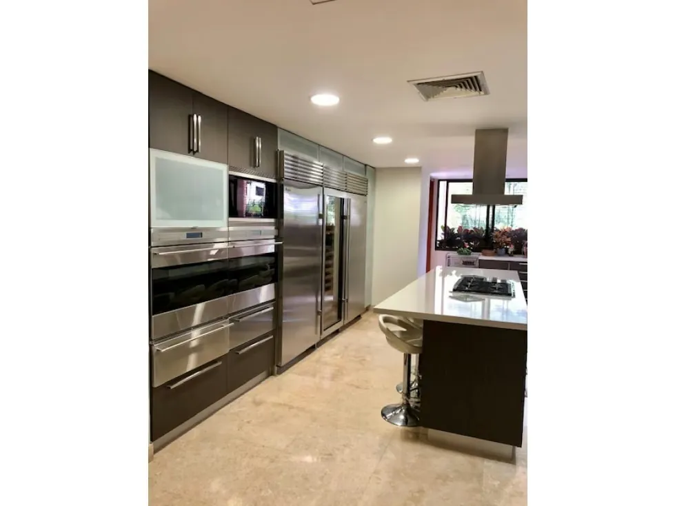 En venta, impecable PH parte alta de Los Palos Grandes - 4