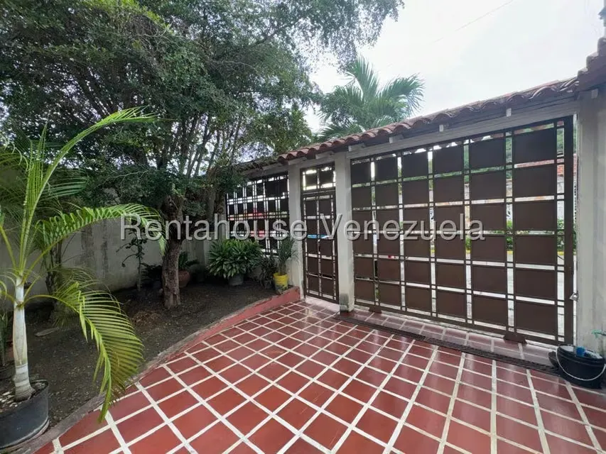 Casa (1 Nivel) en Venta en Contry Villas, Miranda - 11