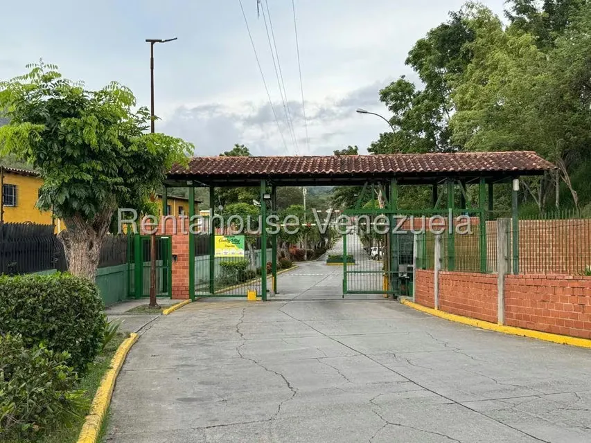 Casa (1 Nivel) en Venta en Contry Villas, Miranda - 2